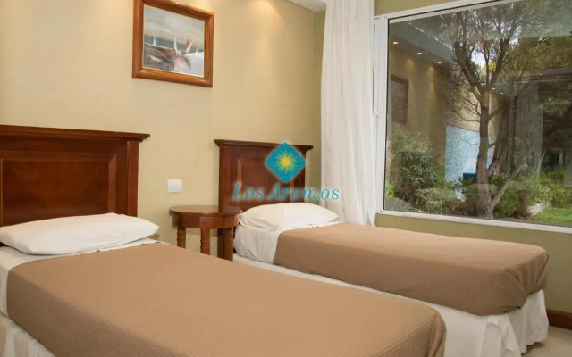 Los Aromos Apart Spa