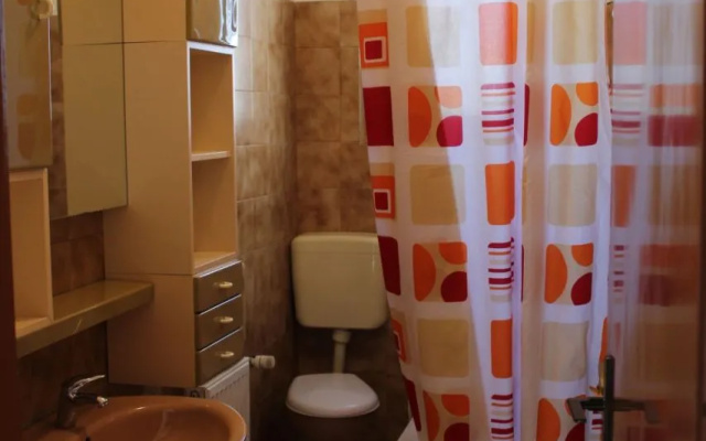 Apartment Đurđa - close to the sea A1 Pirovac, Riviera Sibenik