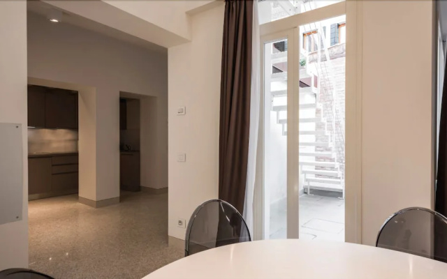 MyPlace Campo Santa Margherita Apartment