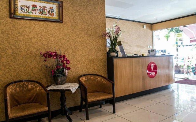 OYO 151 Twin Hotel