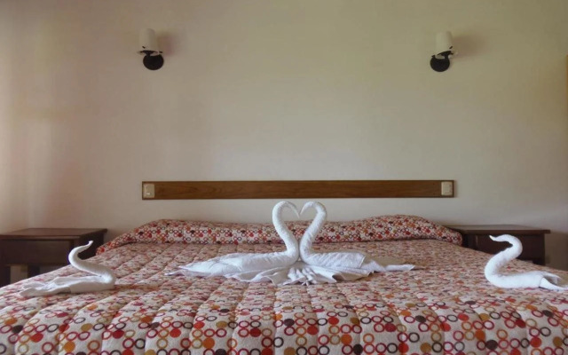 Termales del Bosque & Hot Springs
