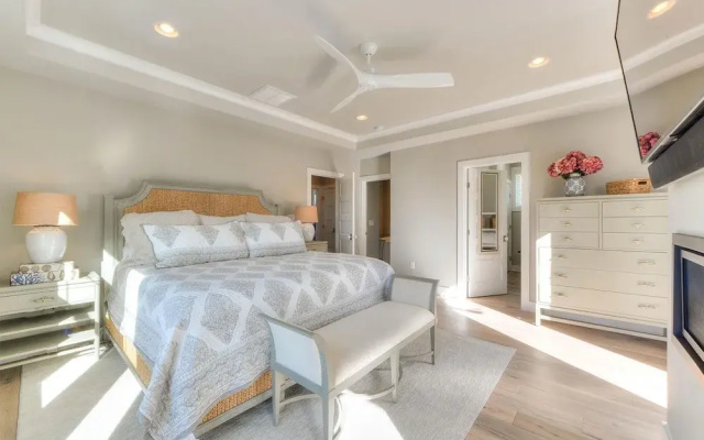 Laurel Street 306