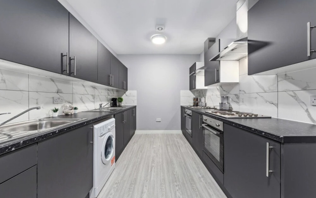 Cozy Serviced Room in Feltham Heathrow London Tw13