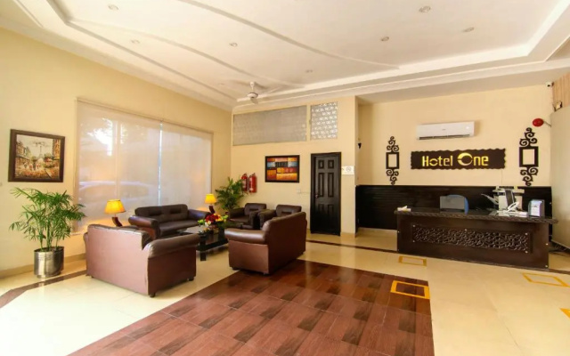 Hotel One Lalazar Multan