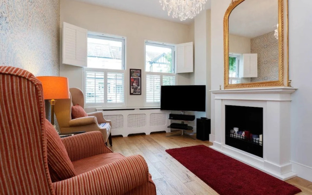 Veeve - Wimbledon Retreat