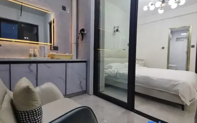 Jiuhang Lingchen Apartment (Wanhe City Commercial Plaza)