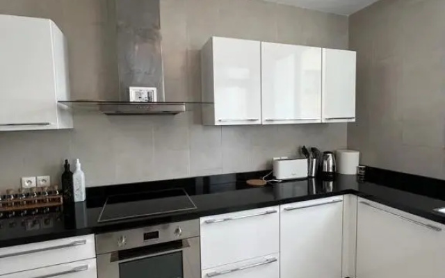 Beautiful sunny apartment with swim pool in Marina