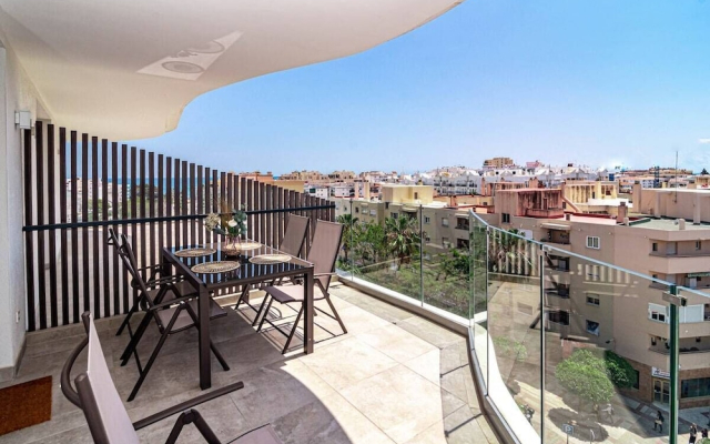 Inf4.6p - Spacious Holiday Home in Estepona