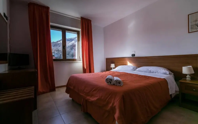 Faggio Rosso Hotel