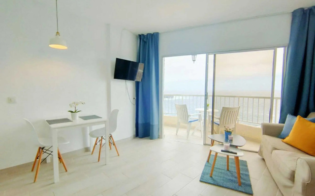 Studio with wonderful ocean view and WiFi
