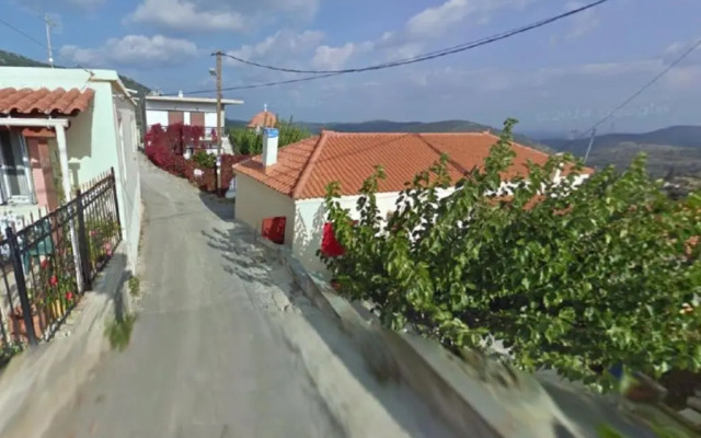 Big family house in Mesochoria village