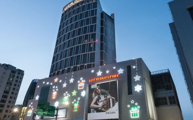 Lotte City Hotel Jeju вид на фасад