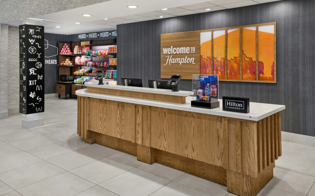 Hampton Inn Vernon