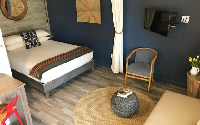 Treehouse Lodge