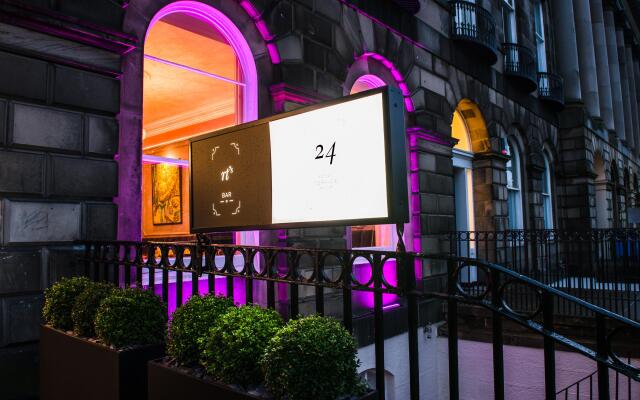 Отель 24 Royal Terrace Великобритания, Эдинбург - отзывы, цены и фото номеров - забронировать отель 24 Royal Terrace онлайн вид на фасад
