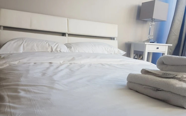 TP Apartments  - Avoca Court