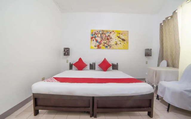Ponce Suites Art Hotel