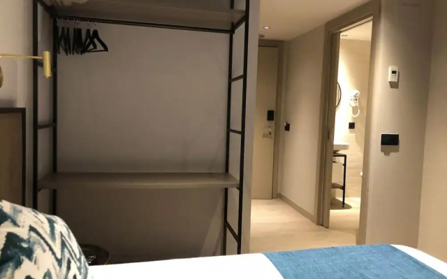 Hotel Torrent