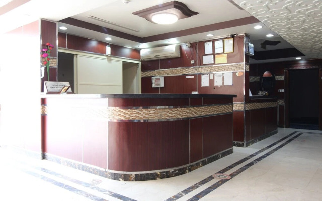 OYO 594 Taj Lamar Furnished Apartments