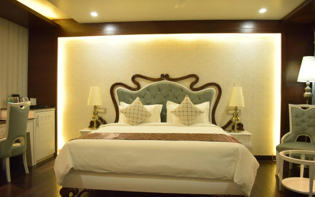 Costa Riviera Hotel