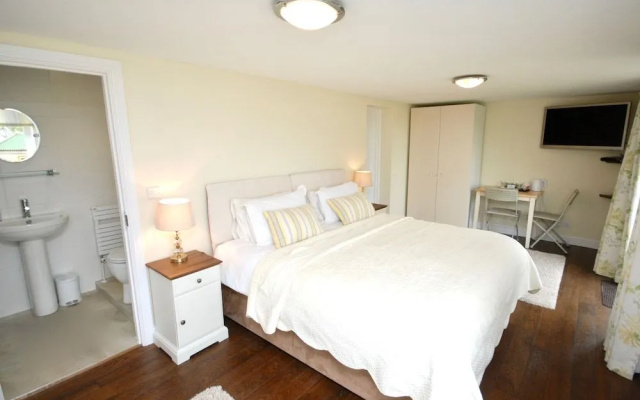 Chestnuts Bed & Breakfast