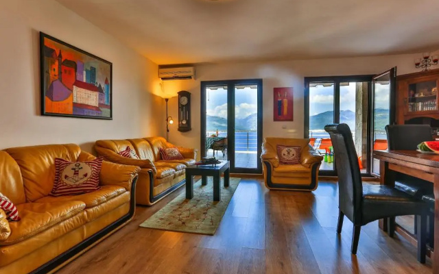 Apartment 365