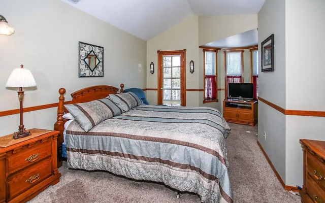 Great Spirit Escape 1476 by RedAwning