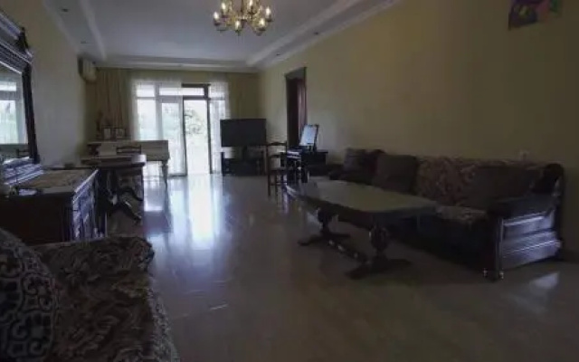 Chakvi House