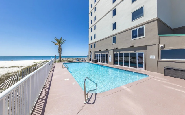 Royal Palms 1203