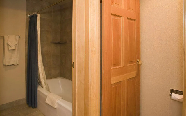 Skier's Choice Studio