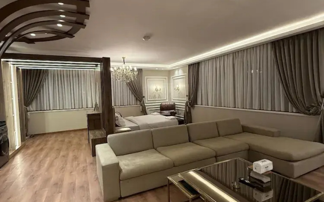 JRE Amazing Rooftop-studio at Abdoun 702