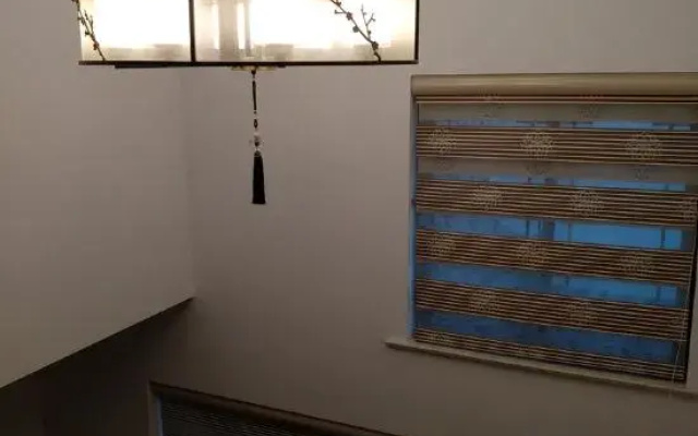 Suzhou Fengshi Xiaozhu(苏州丰石小筑)