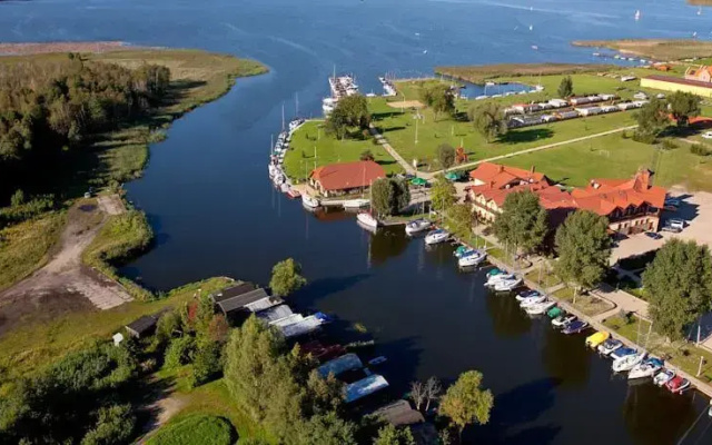 Hotel Roś