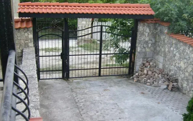 Rumyana House