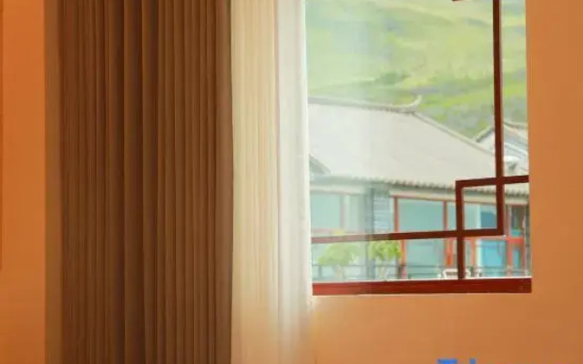 Zhijian Mountain Lodge