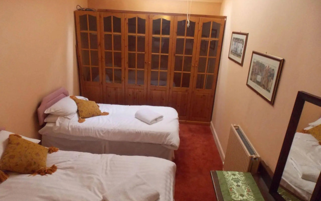 The Alyth Hotel