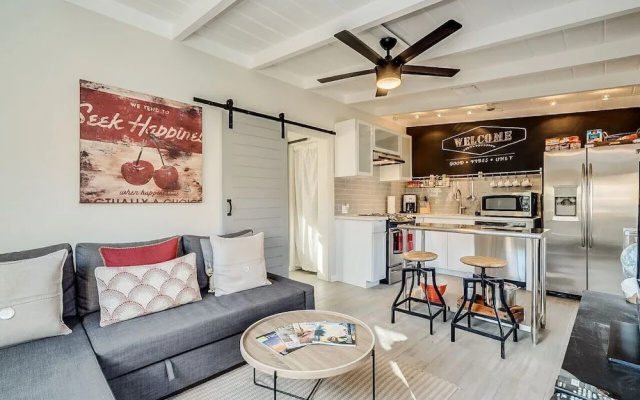 Chic Duplex in Tucson 1 of 2