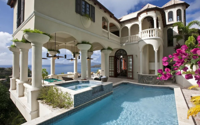 Villa Nonna - Five Bedroom Villa