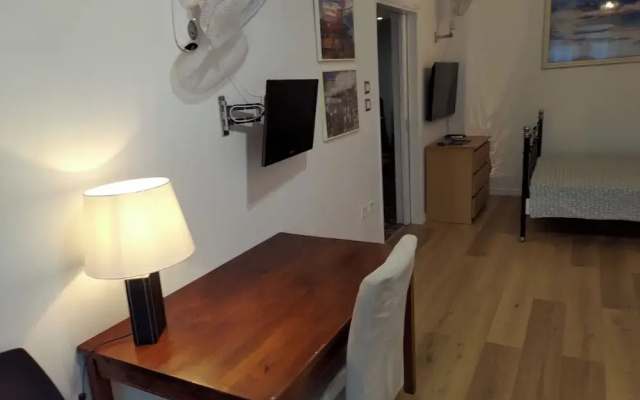 Apartment - Sleeps 5 - Parking - Balcony