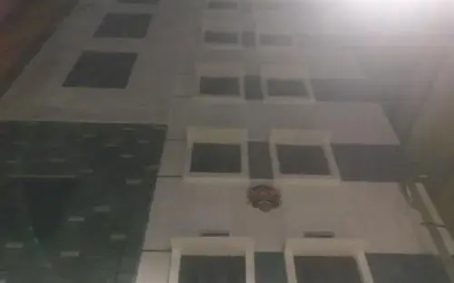 PMR Executive Men's Hostel