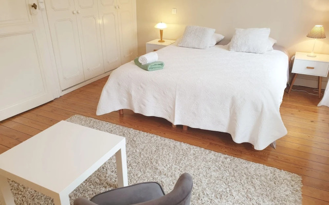Maison de Ville Confortable Avec Cour Intérieure