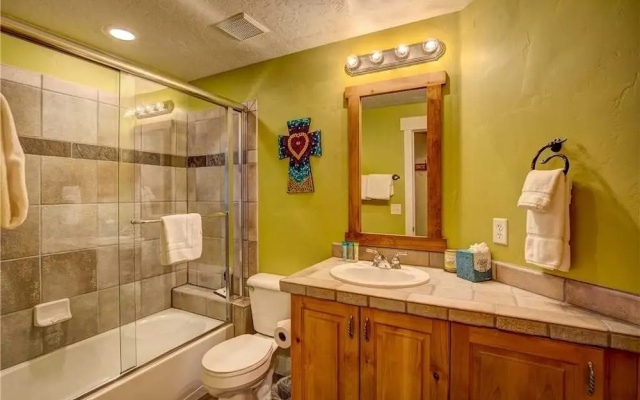 Town Pointe B101 3 Bedroom Condo