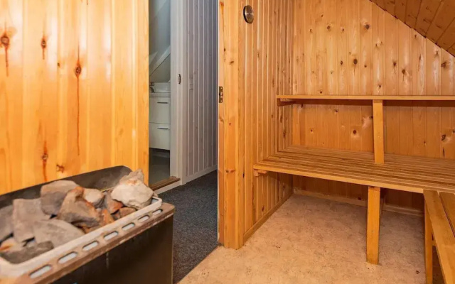 6 Person Holiday Home in Romo
