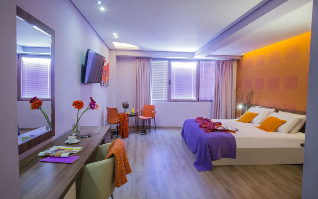 Novus City Hotel