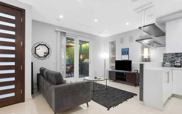Walefield by Avantstay Mid-wilshire Home + Pool