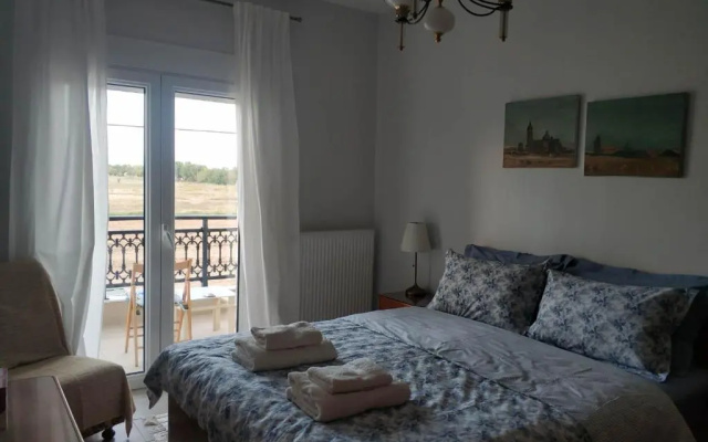 Polys Apartment with view