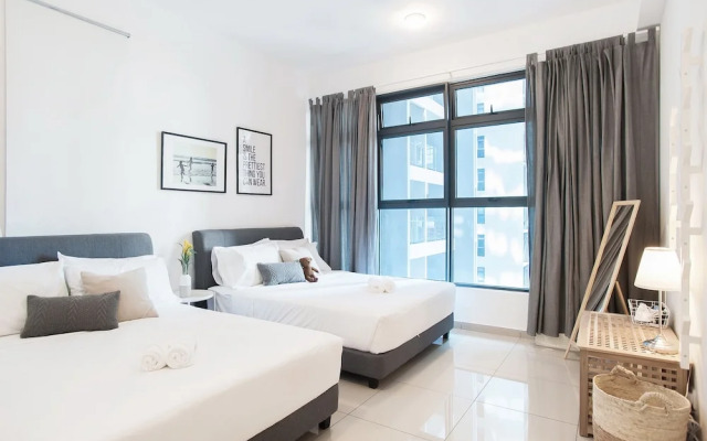 A9 Relax & Enjoy in a Luxury Condo near Jonker St
