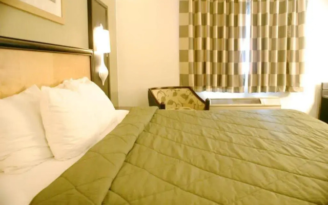 Motel 6 Pittsburgh - Crafton