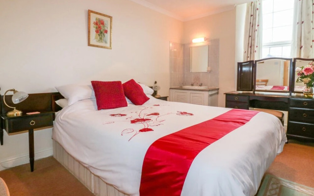 Yellow Sands Apartment 5
