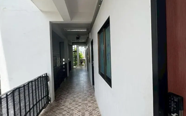 Sukhum Suvarnabhumi Airport Guest House By Zuzu